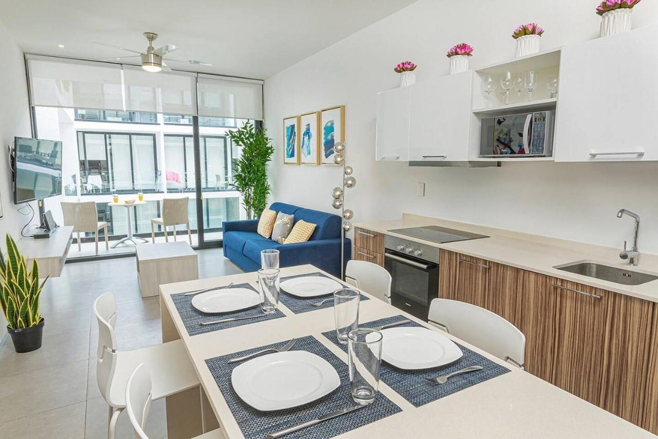 Apartment Lovely Space 4 Blocks From The Beach